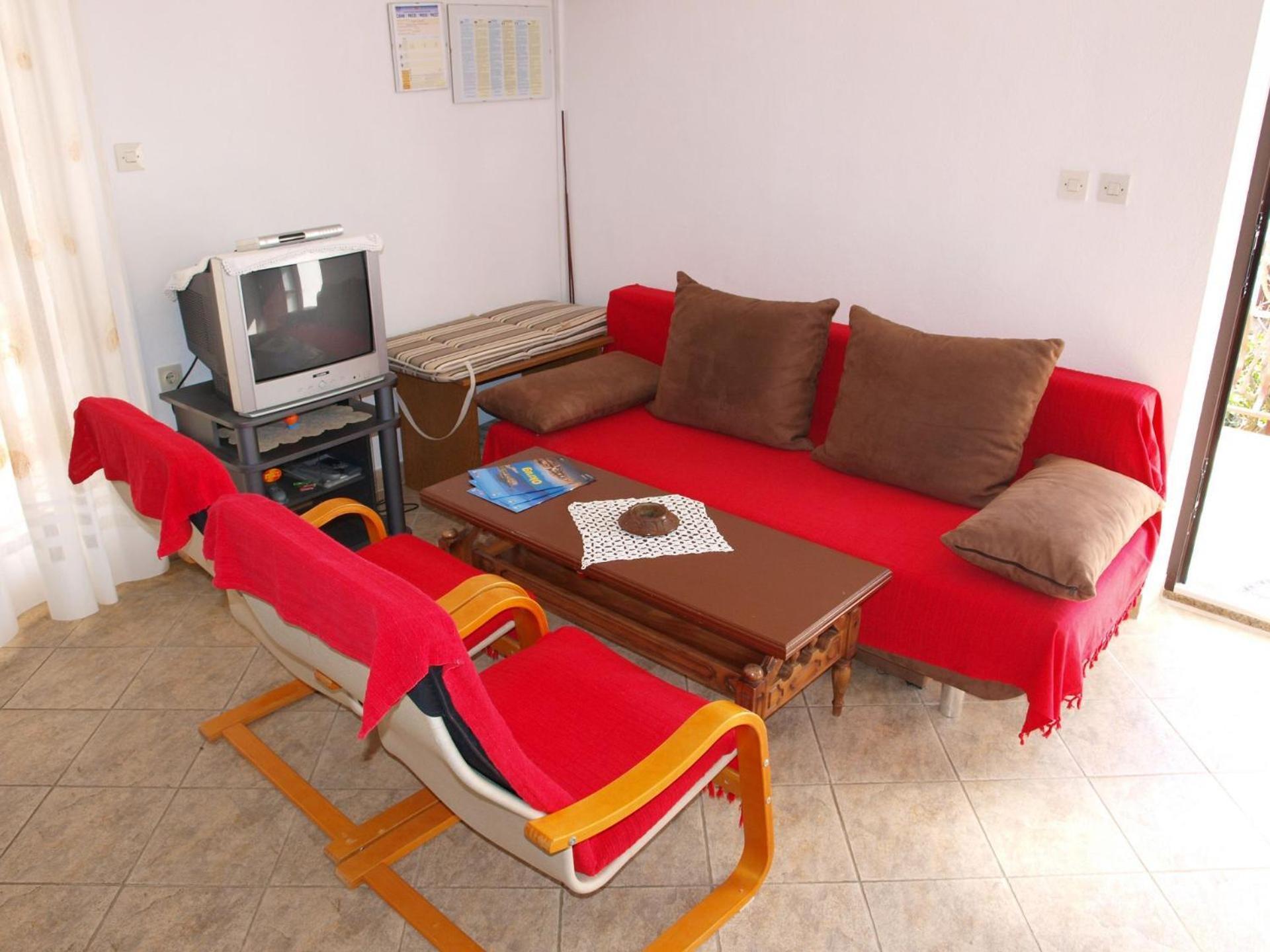 Apartments Mirja - 100M From The Beach & Parking Trogir Exterior photo